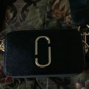 Reposhed from a previous purchase! Added pictures, new no tags and dust bag